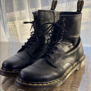Dr Martens 1460’s Women’s Smooth Leather Boot